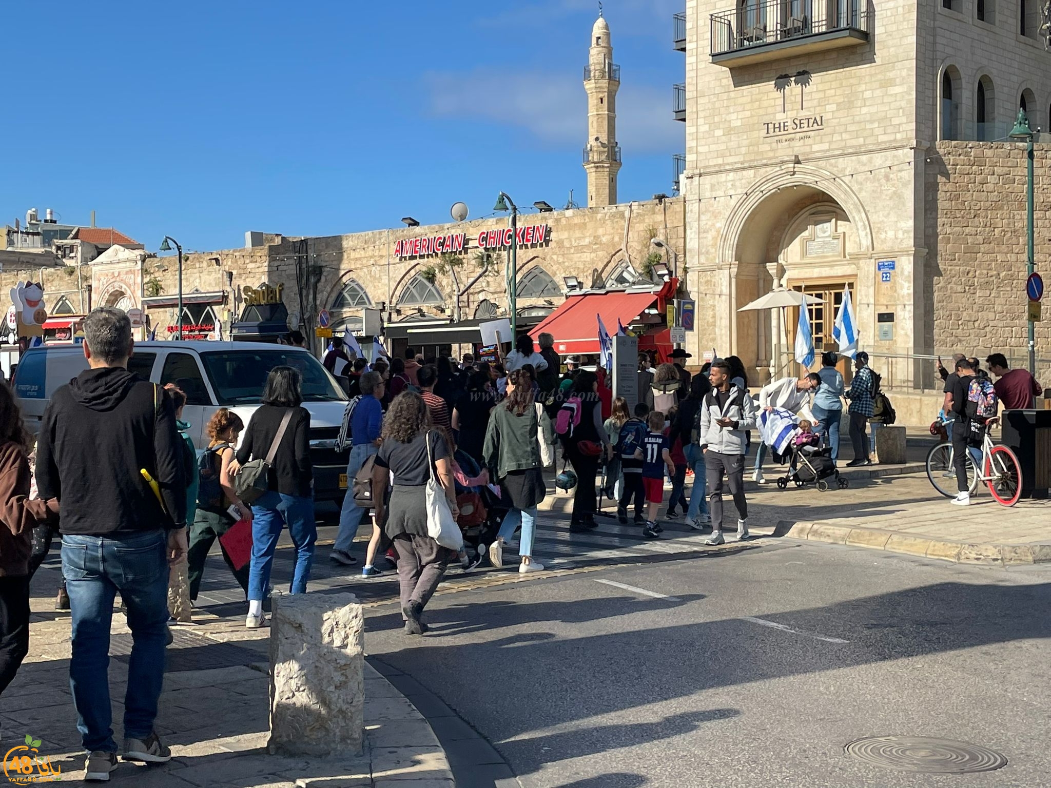  يافا: ازمة مرورية اثر تظاهرة حاشدة في منطقة دوار الساعة